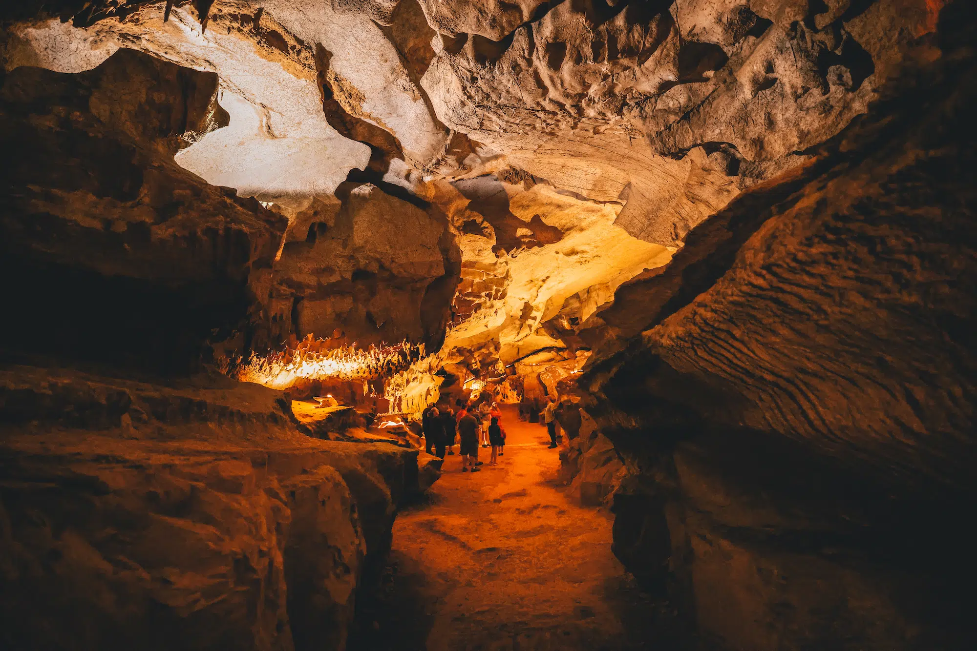 Endless Caverns 